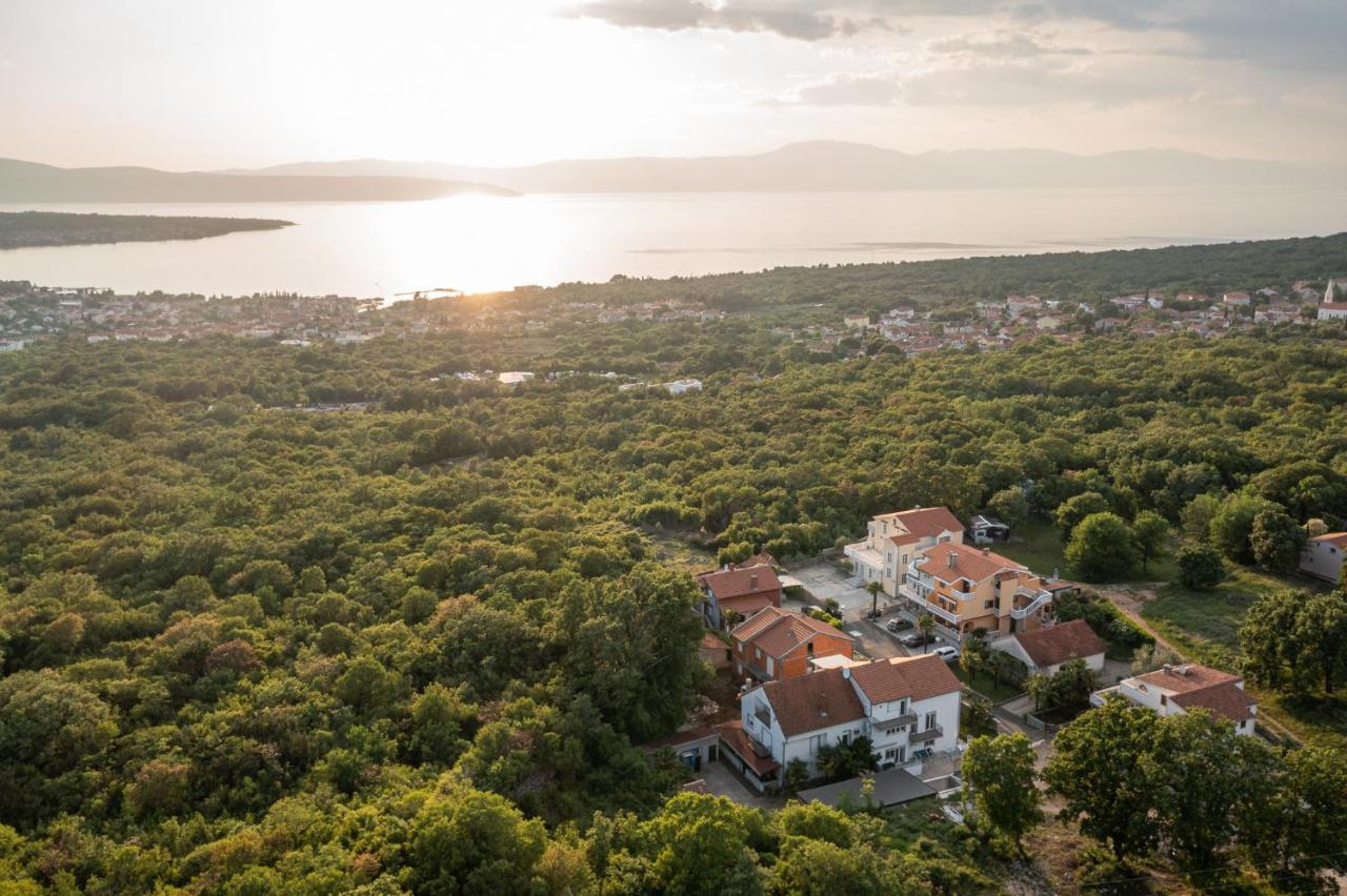 Apartments Dino Malinska Kültér fotó